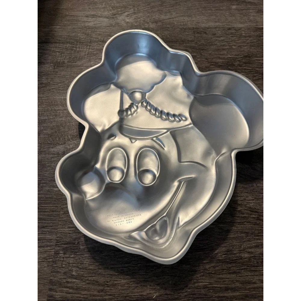 Wilton Disney‎ Mickey Mouse Marching Band Leader Cake Pan Vintage 515-302 Silver